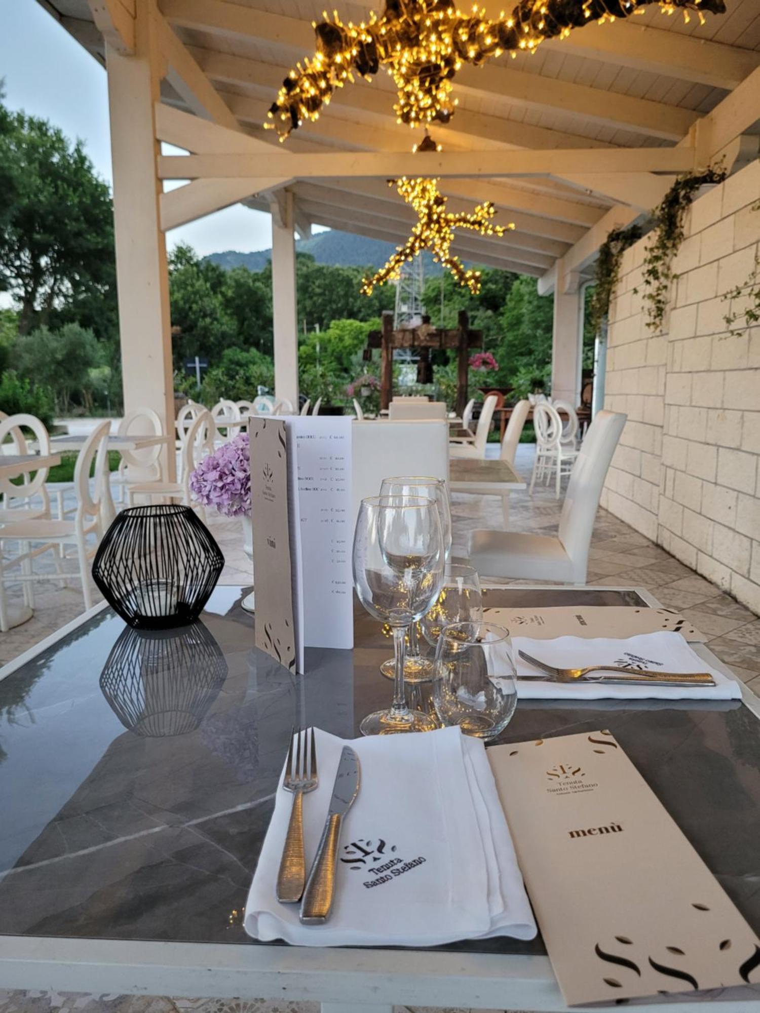 Tenuta Santo Stefano Azienda Agrituristica Santo Stefano del Sole エクステリア 写真