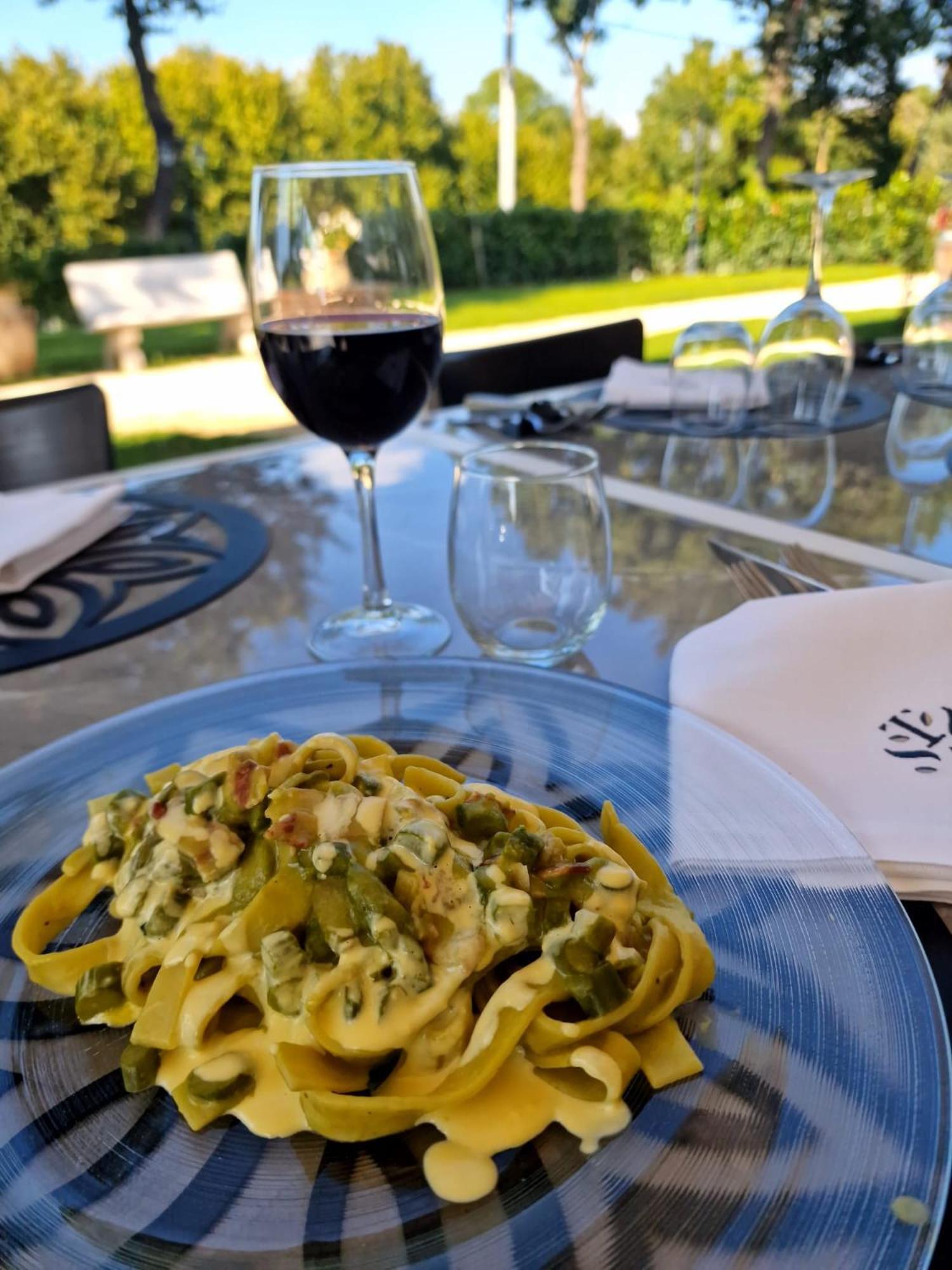Tenuta Santo Stefano Azienda Agrituristica Santo Stefano del Sole エクステリア 写真